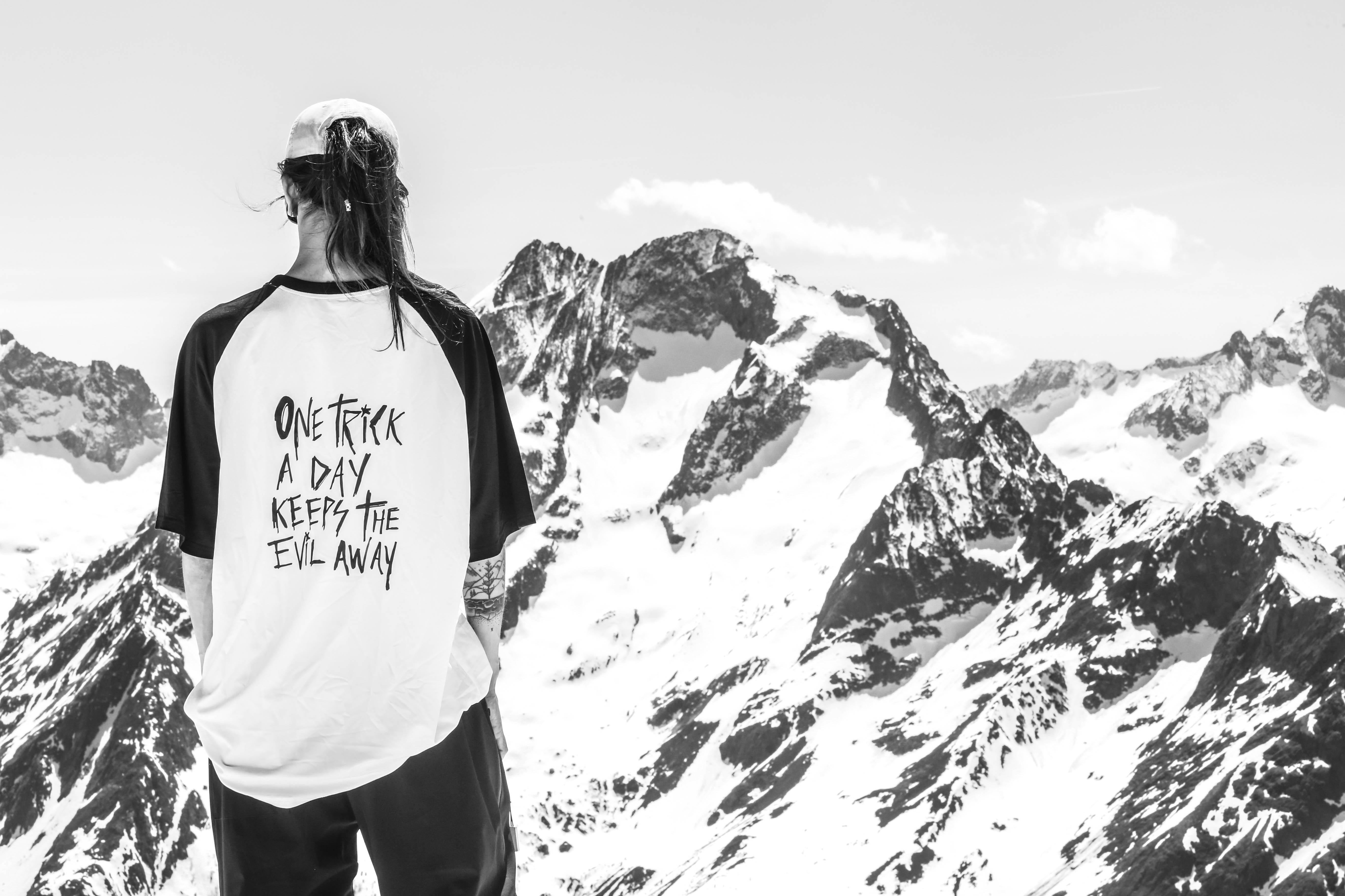 T-Shirt One Tricks a day vue 4